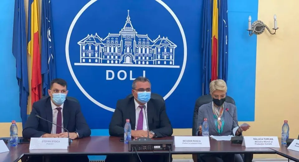 Foto Raluca Turcan, la Craiova: „Programul Anghel Saligny este o gură de oxigen pentru județul Dolj”