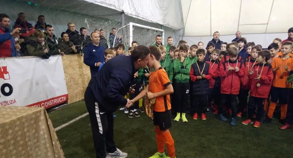 Foto Spectacol la turneul Șoimii Cup. Cine a câștigat marele torfeu!