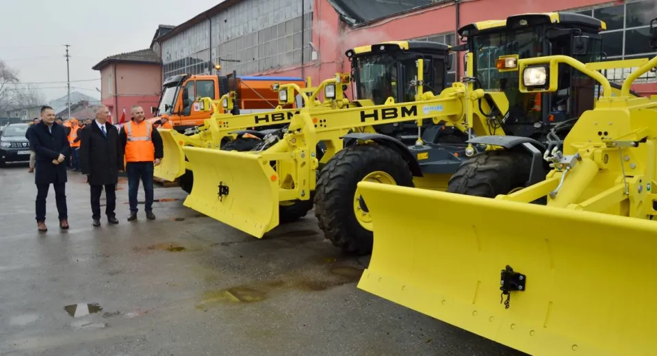 Foto Utilaje de aproape 2,5 milioane de euro la „Drumuri și Poduri” 