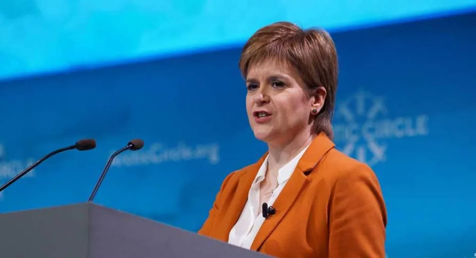 Foto Sturgeon avertizează că referendumul privind independenţa Scoţiei poate fi oprit doar în instanţă