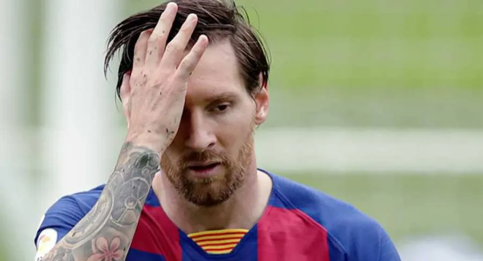 Foto Messi câștigă o nouă confruntare cu Ronaldo - a fost numit cel mai bun fotbalist al deceniului