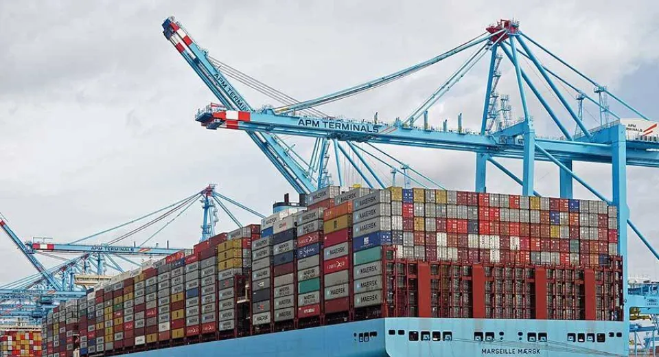 Foto OMC a stabilit că taxele vamale impuse Chinei de Administraţia Donald Trump sunt ilegale