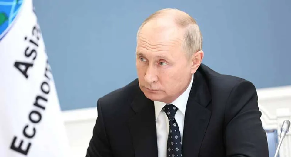 Foto Vladimir Putin a semnat tratatele de anexare a teritoriilor din Ucraina