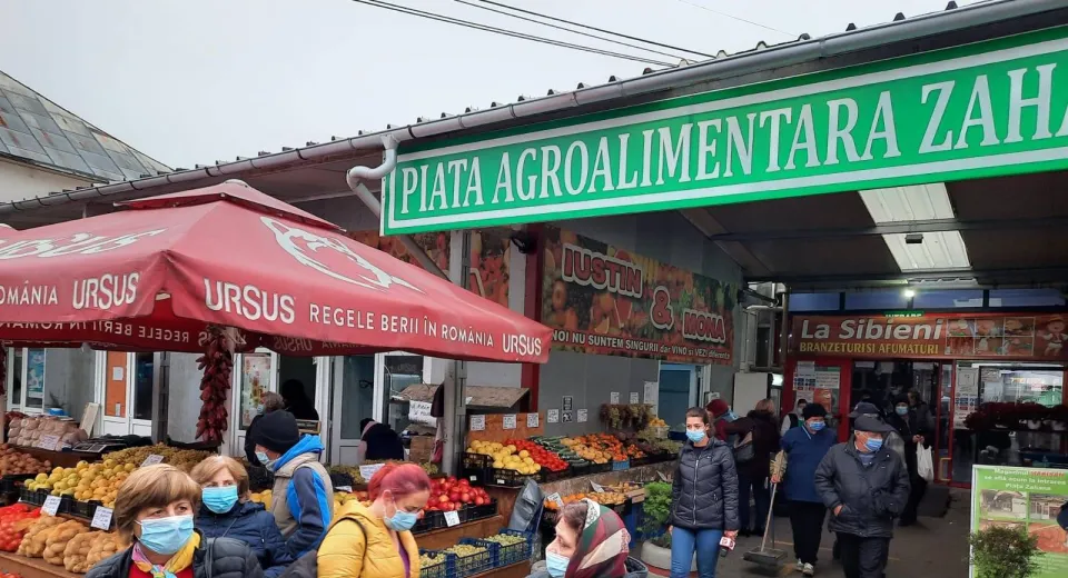 Foto Revoltă în rândul comercianților din Piața Zahana-Slatina 